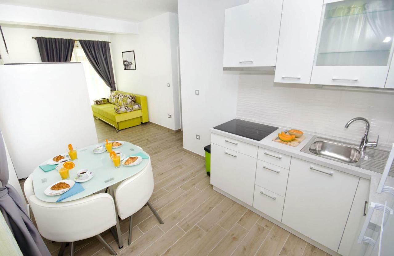 Apartments Keli Kaštela Exterior foto