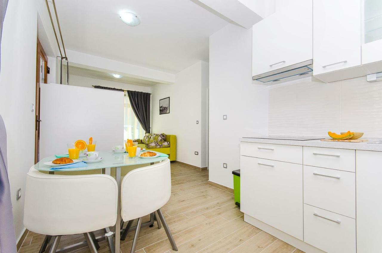 Apartments Keli Kaštela Exterior foto
